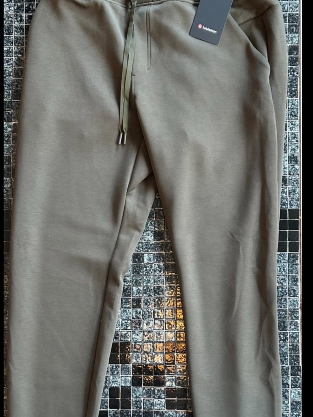 LuluLemon Smooth Space Jogger Men’s sweats in Green (grayish)